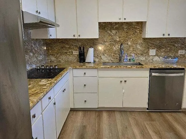 899 Island Dr #110 — Photo 2