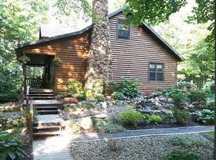 10881 New Rd, Wakarusa, IN 46573