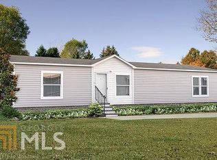 648 Robin Hood Dr, Murrayville, GA 30564