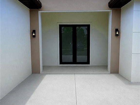 4th image of 2685 38th AVE SE