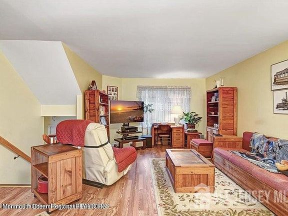 5th image of 603 Holly Dr