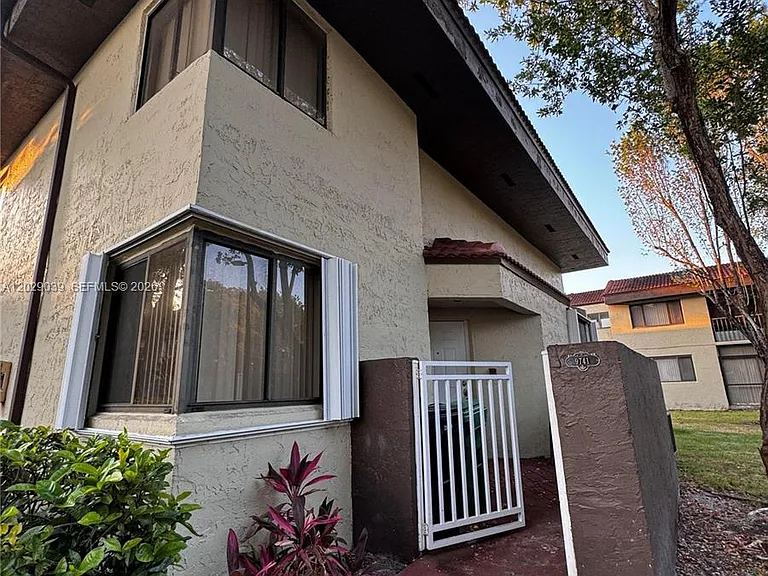 9741 SW 138th Ave #ID1R — Photo 22