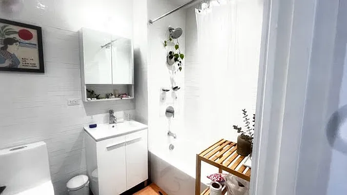 Rented by Modern Spaces | media 20