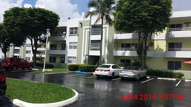 2nd image of 10765 SW 108th Ave APT 303