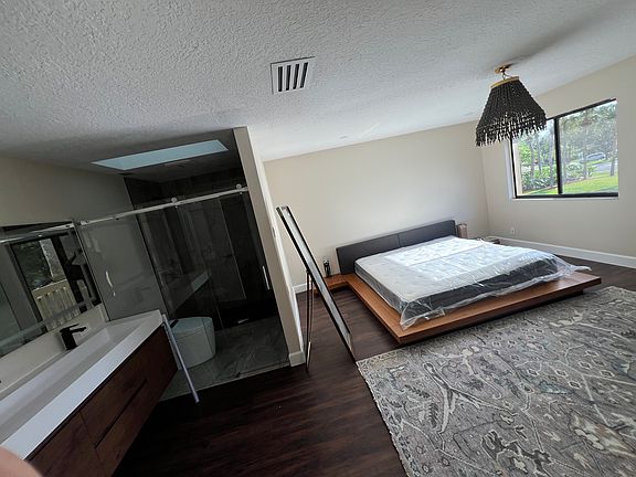 2nd image of 8207 Citrus Chase Dr