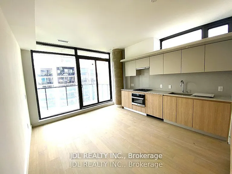 81 Wellesley St E #1007 — Photo 2