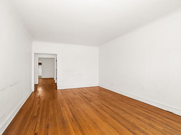 5th image of 439 Ridge Ave APT 2