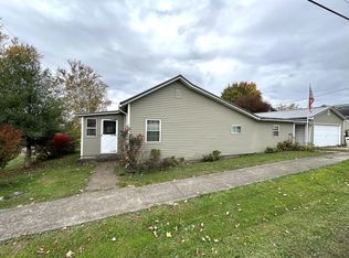 412 5th St, Racine, OH 45771