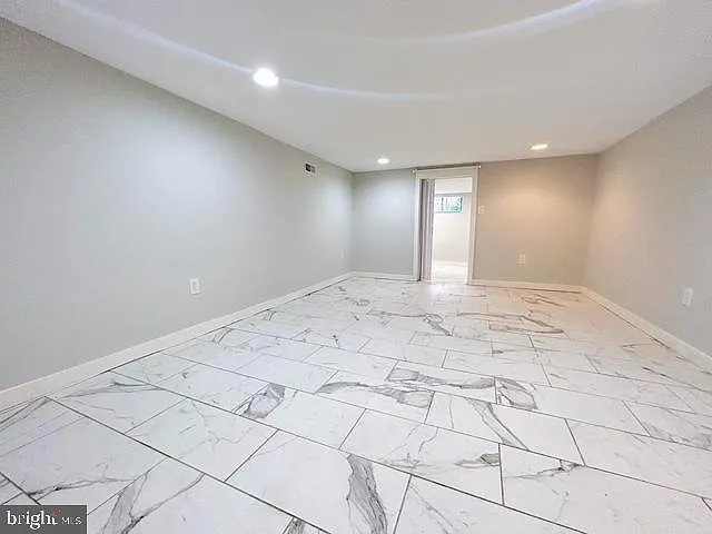 29 S Fallon St — Photo 18