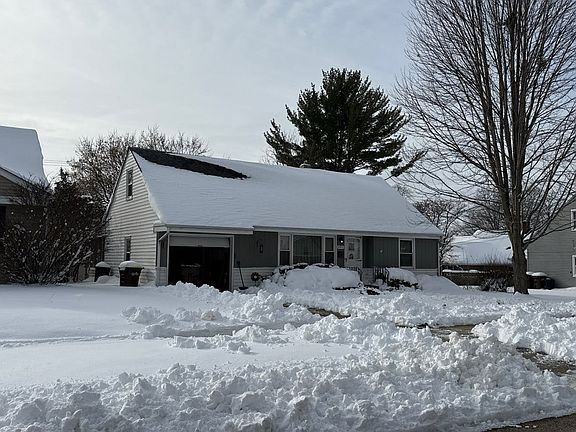 3rd image of 2911 18th Ave