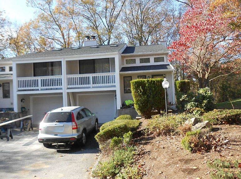 1st image of 26 Gordon Cir Unit 26