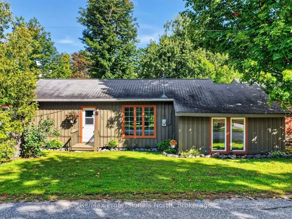 160 Isaac St, Gravenhurst, ON P1P 1G2