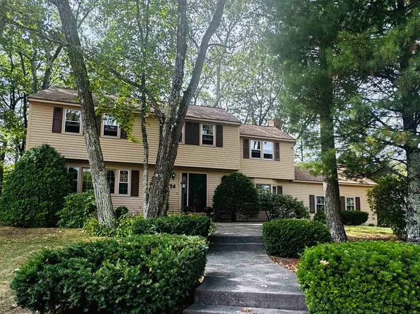 24 Chapel Hill Drive, Nashua, NH 03063