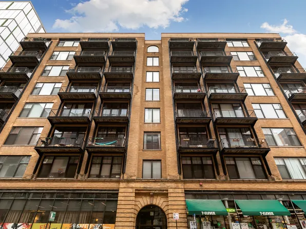 (undisclosed Address), Chicago, IL 60661