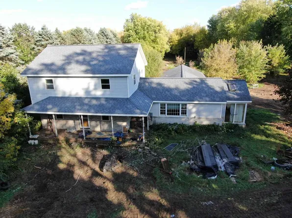 N8614 Fenske Road, Pardeeville, WI 53954