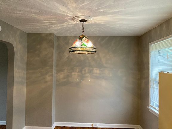 5th image of 1356 Huffman Ave