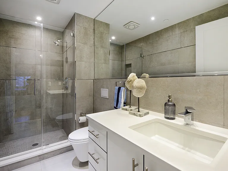 120 Park Ave #2 — Photo 22