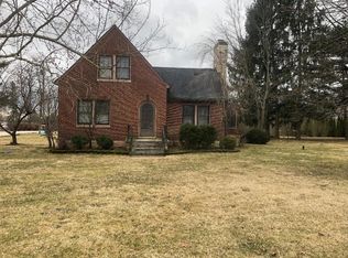 11 Rockway Ave, Springfield, OH 45506