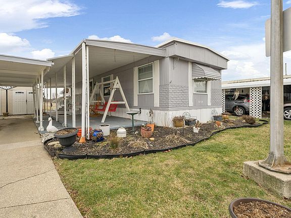 2nd image of 5460 Cartwright Ln E
