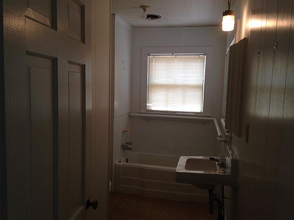 3rd image of 2151 County Road 4200