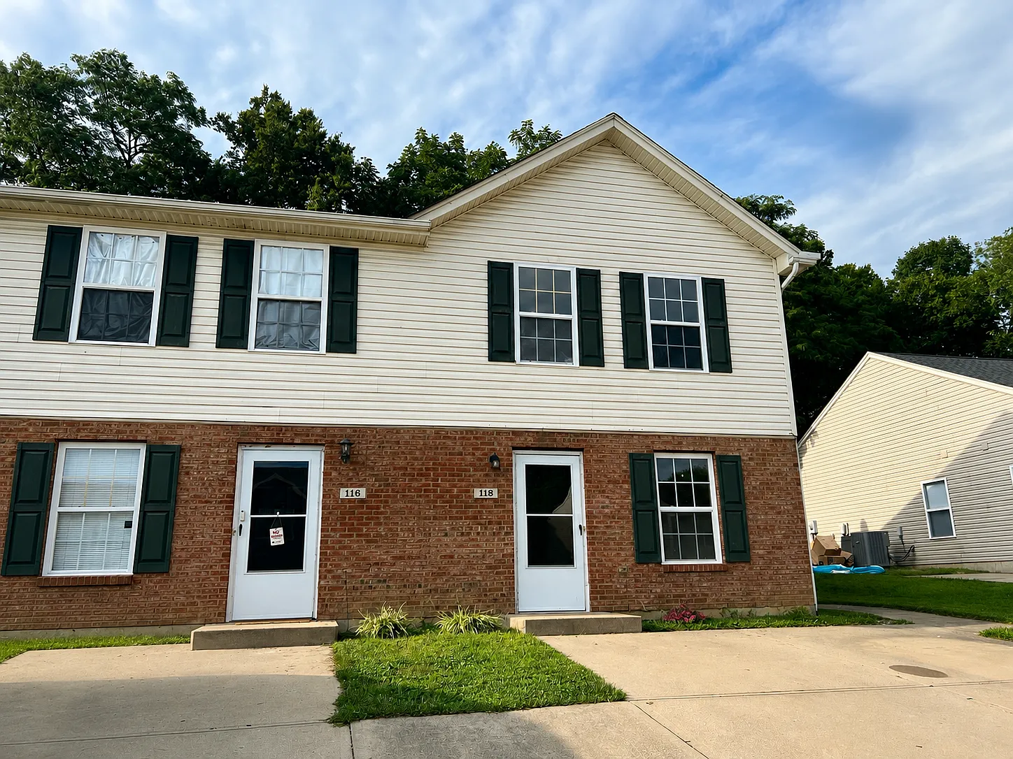3 bed, 1.5 bath, $1,395 — Photo 2