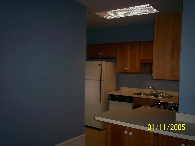 2043 Douglass Blvd #16 — Photo 4