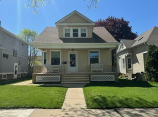 928 Grove Ave, Racine, WI 53405