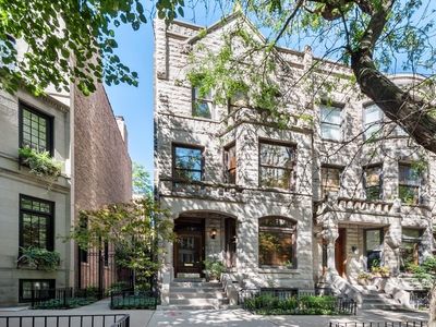 50 E Cedar St, Chicago, IL, 60611