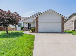 719 W Slate St, Andover, KS 67002