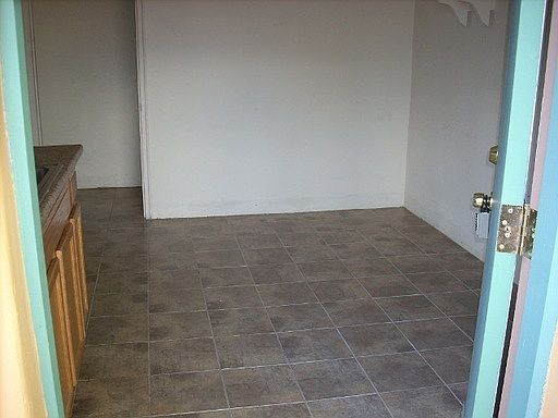 2nd image of 1548 E Hedrick Dr APT 2a