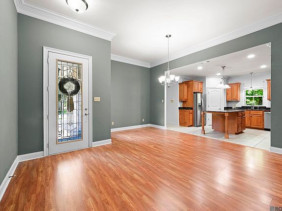 4th image of 36527 Retreat Ln