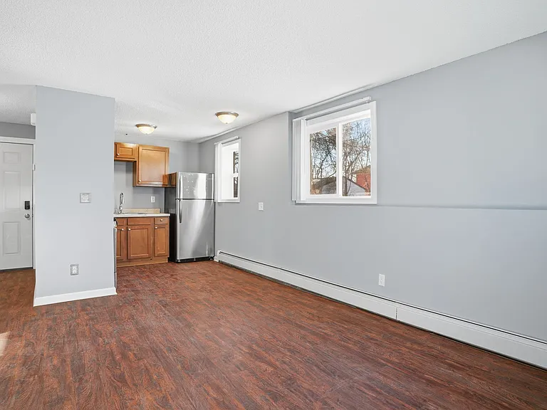 2107 5th Ave N #3 — Photo 9