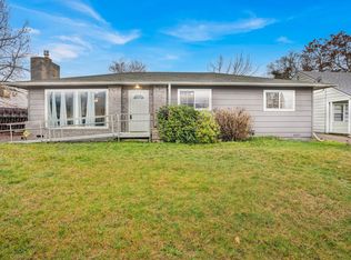 733 NE Wharton Dr, Grants Pass, OR 97526
