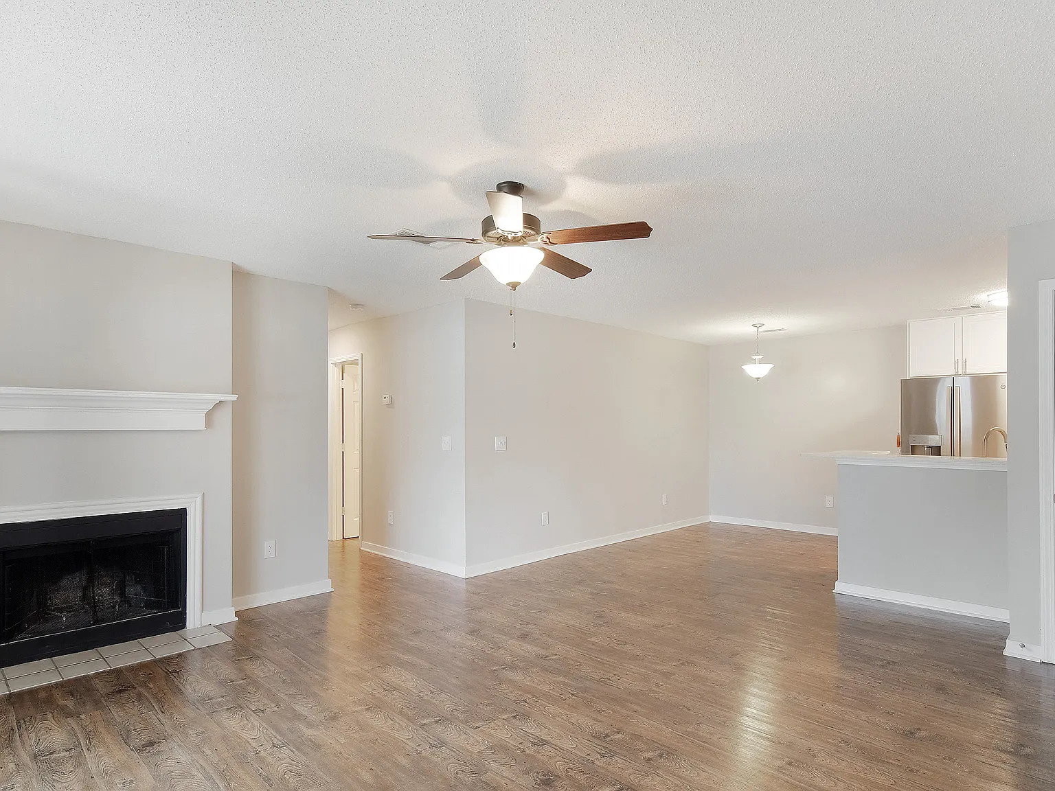 The Woodlands Apartment Homes — Photo 3