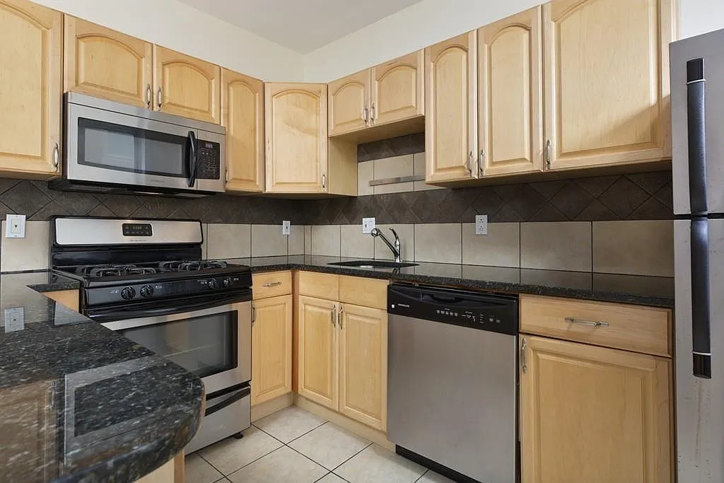 1 bed, 500 sqft, $3,150 — Photo 2