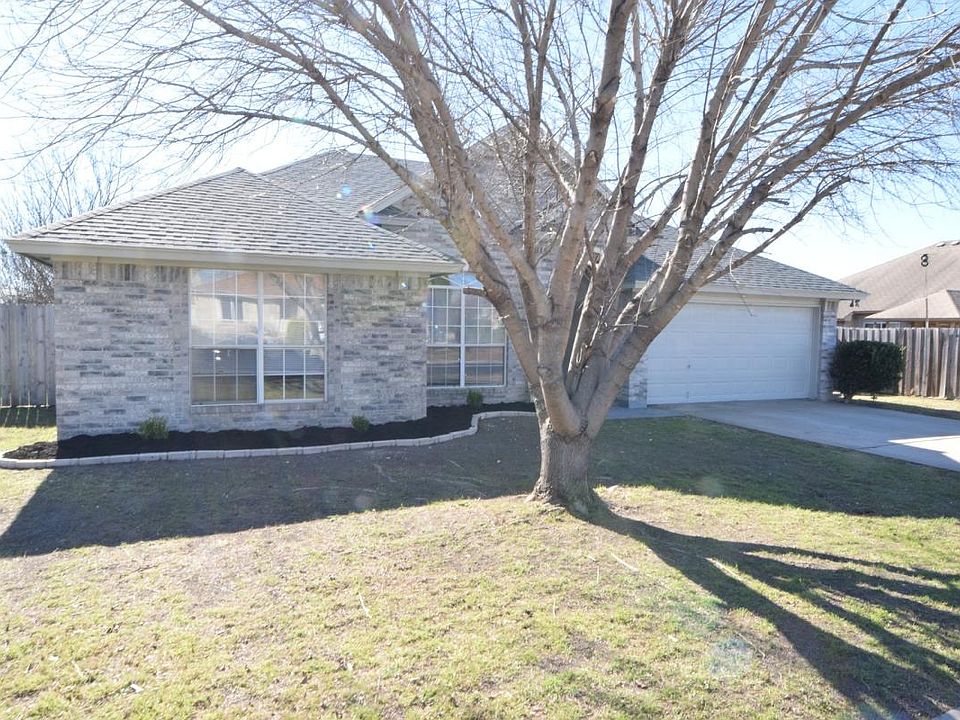 1st image of 4204 Teal Dr