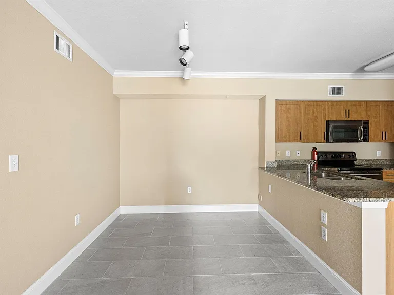 6450 Emerald Dunes Dr #103 — Photo 10