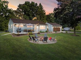 S82W13212 Acker Dr, Muskego, WI 53150