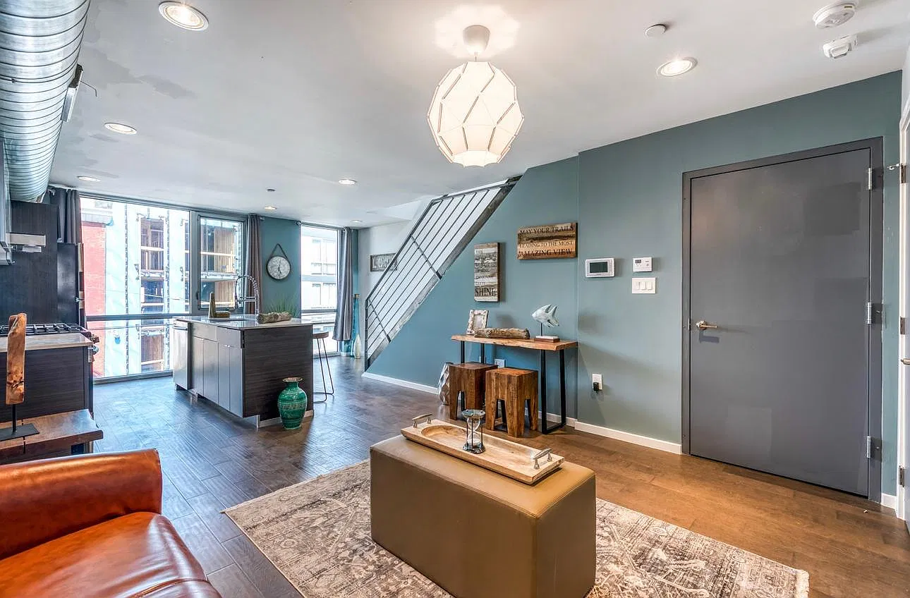 2 bed, 1.5 bath, 1100 sqft, $1,950 — Photo 2