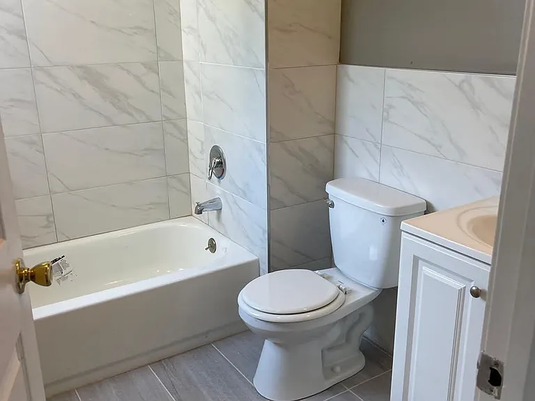 565 Hawthorne Ave #3 — Photo 7