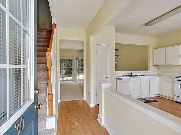 3rd image of 30 Highoak Dr NE
