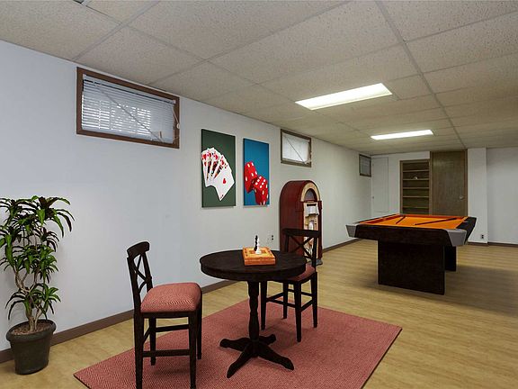 3rd image of 7910 265th St