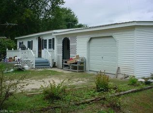 10090 Owens Rd, Hayes, VA 23072