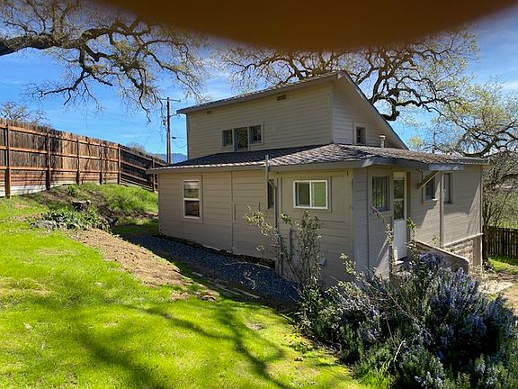 4th image of 460 Rancho Grand Rd