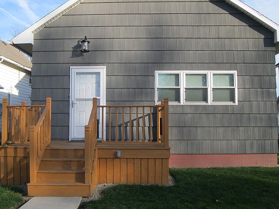 3rd image of 209 N Harrison St