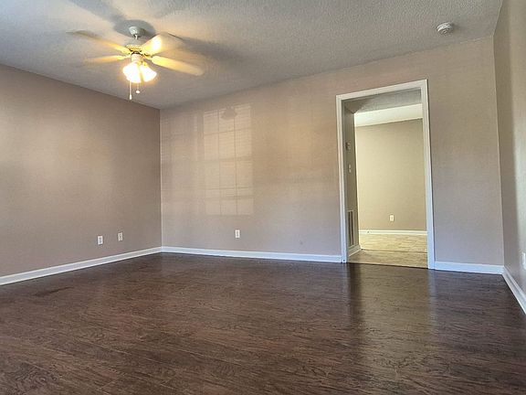 2nd image of 4701 Scepter Way