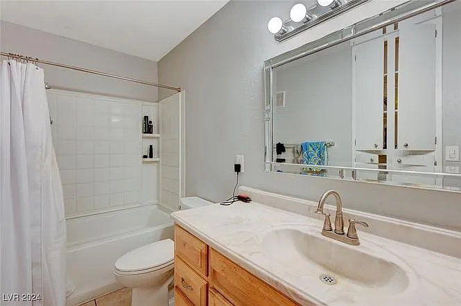 1440 Vegas Valley Dr #9 — Photo 2
