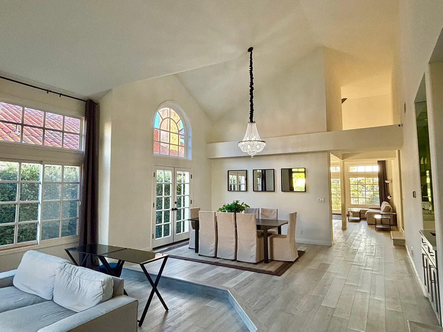 3 bed, 2297 sqft, $6,495 — Photo 3