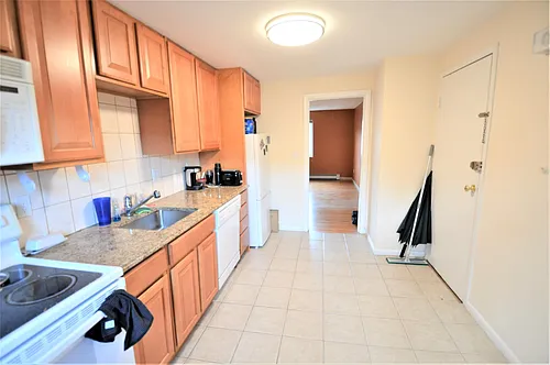 30 Bryon Rd #4 Photo 1
