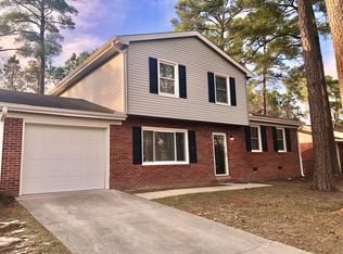 638 Edgehill Rd, Fayetteville, NC 28314